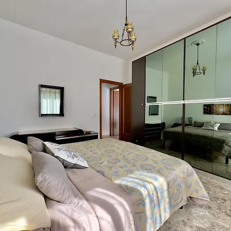 A Casa - Parcheggio Privato E Bollicine Taranto